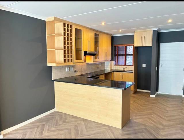2 BEDROOM PROPERTY TO RENT IN BEACH ESTATE